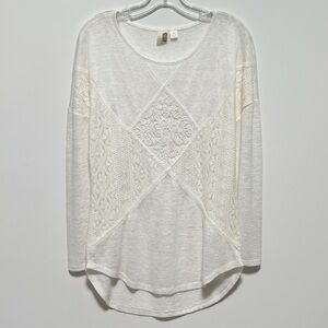 Francesca's Feminine Ivory long dolman sleeves lightweight pullover knit top